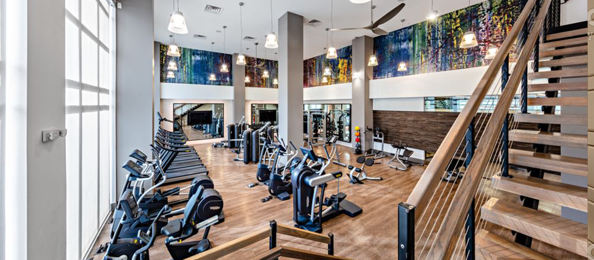 header space commercial spa